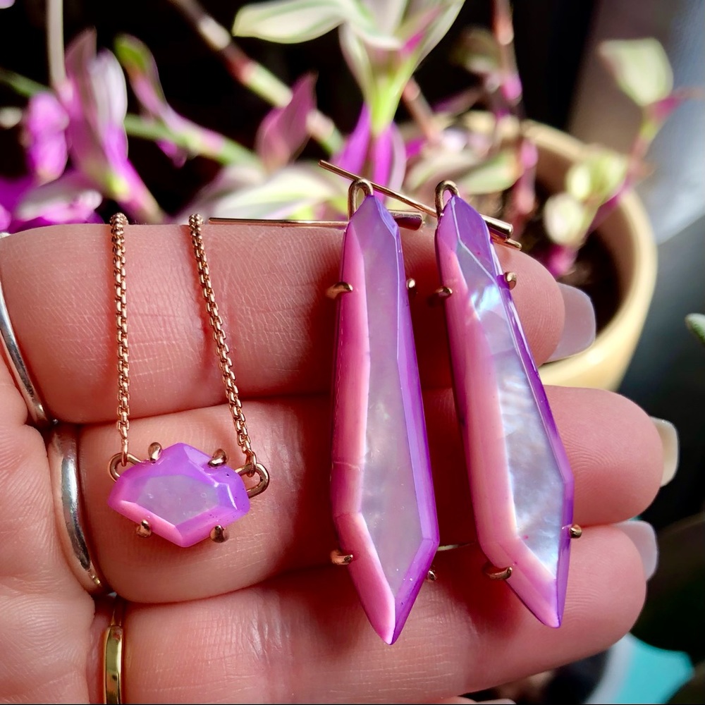 Kendra Scott Lilac Mother of Pearl Necklace & Earring Set